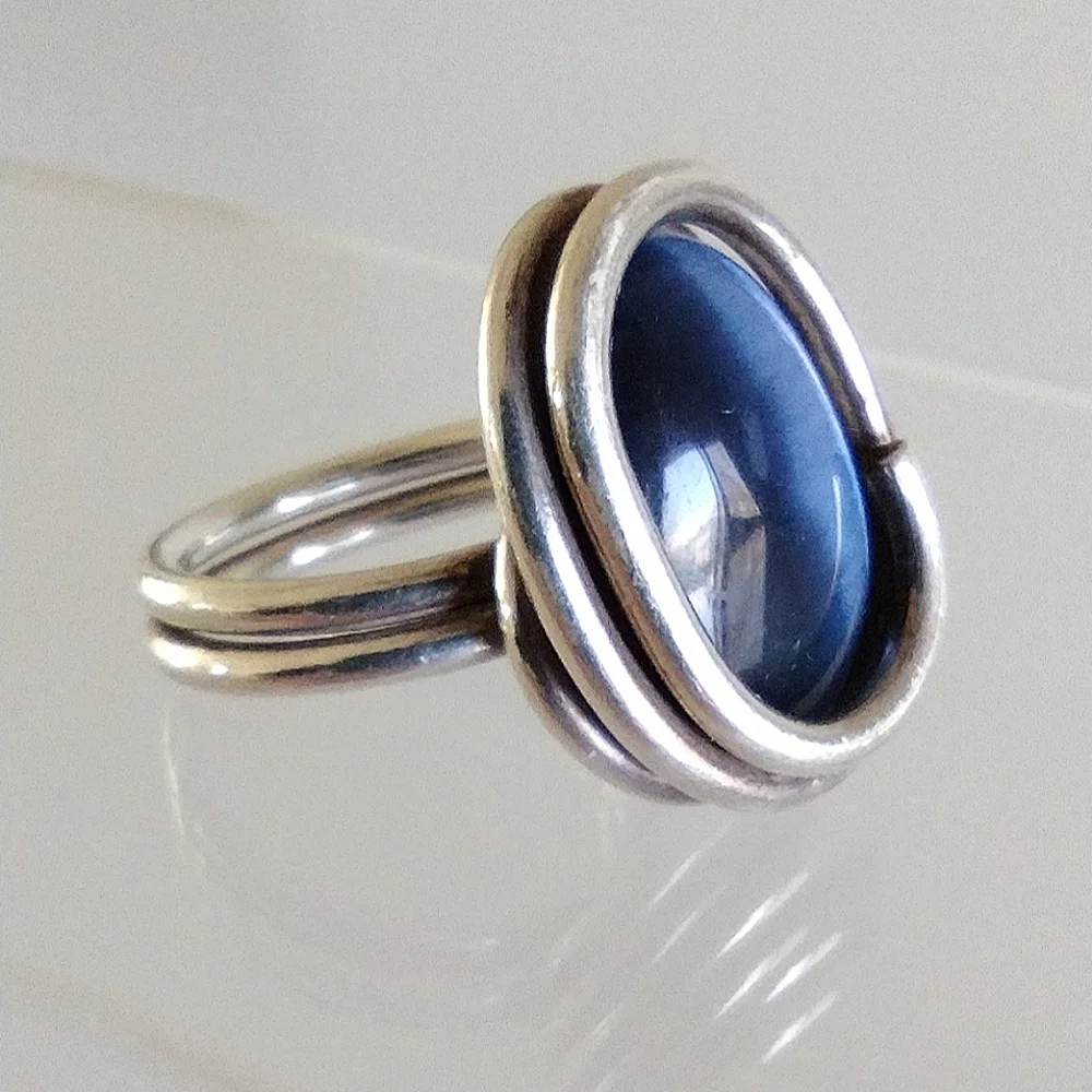 Blue Catseye Sterling Silver Wire Ring Size 6